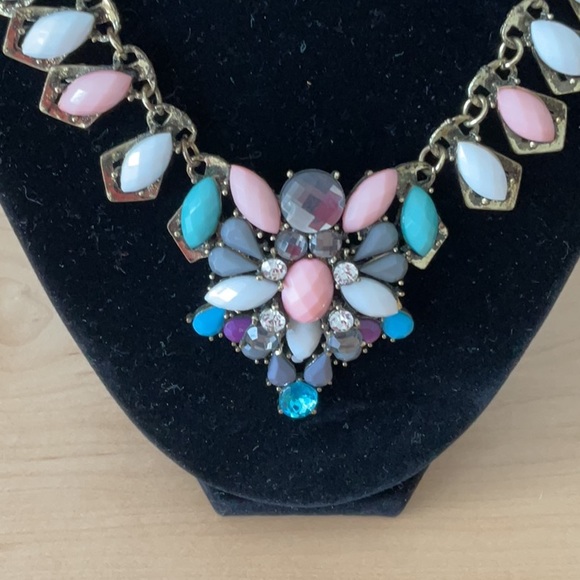 Beautiful brass necklace! - Picture 2 of 2